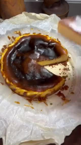 Foto langkah ke 7 dari resep Basque burnt cheesecake.