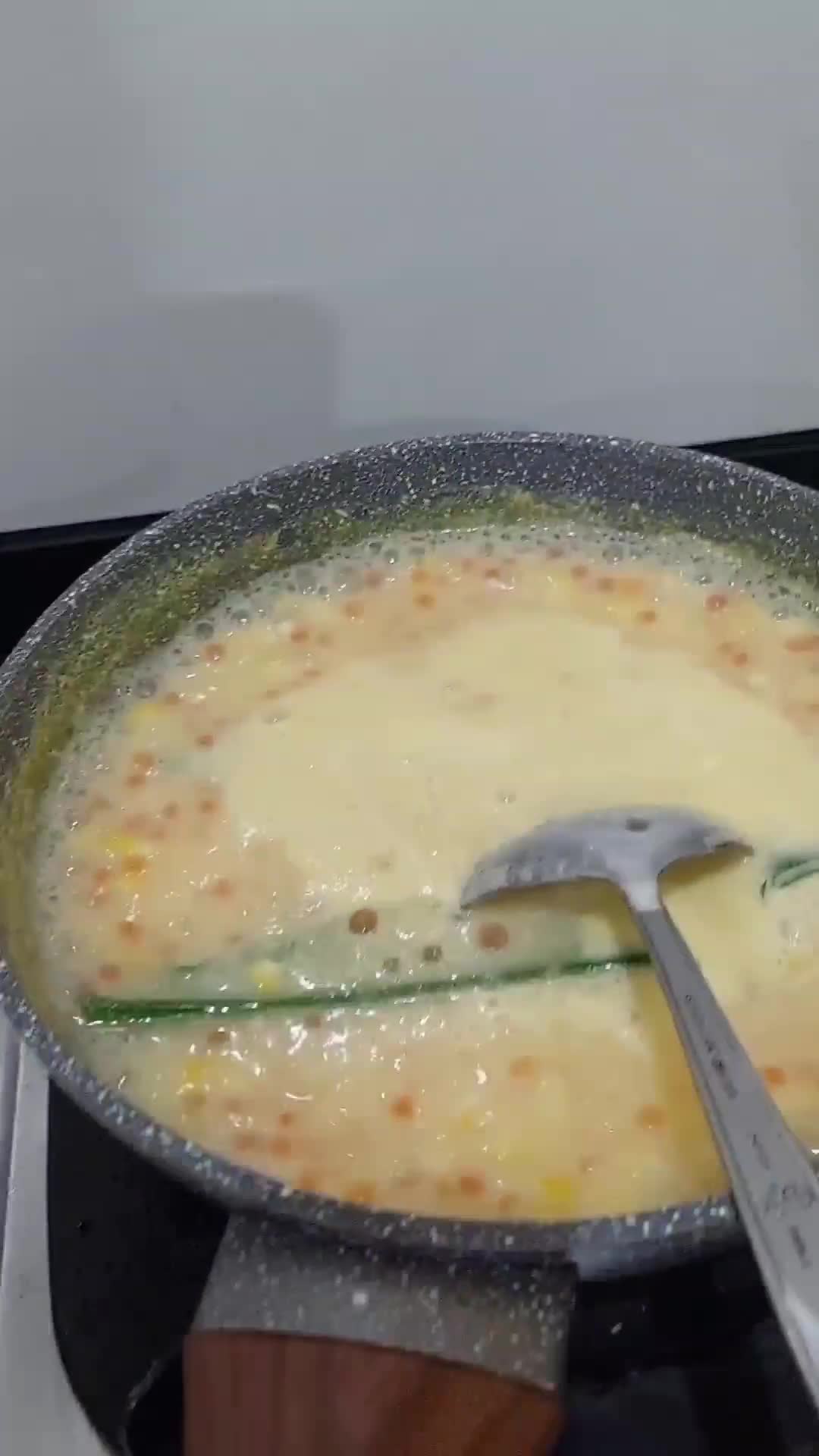 Foto langkah ke 2 dari resep Bubur Jagung (461).