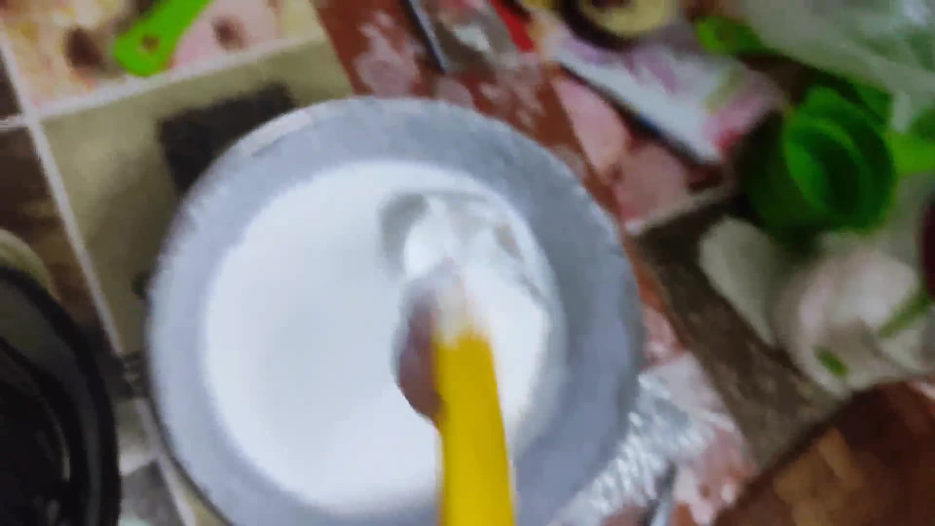 এগলেস চকোলেট গনাস এণ্ড ম্যাঙ্গো গনাস উইপ চকোলেট কেক (eggless chocolate cake recipe in bengali) রেসিপি ধাপ - 6 ছবি