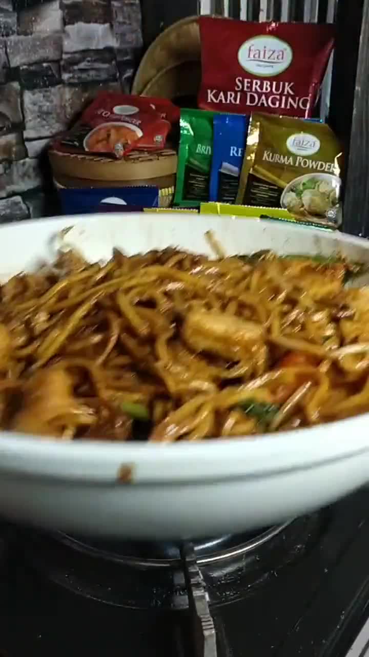 Gambar langkah 2 resipi Mee goreng faiza style.