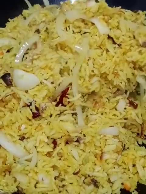 Gambar langkah 5 resipi Nostalgia Nasi Goreng Kunyit Cili kering Airtangan "Emak".