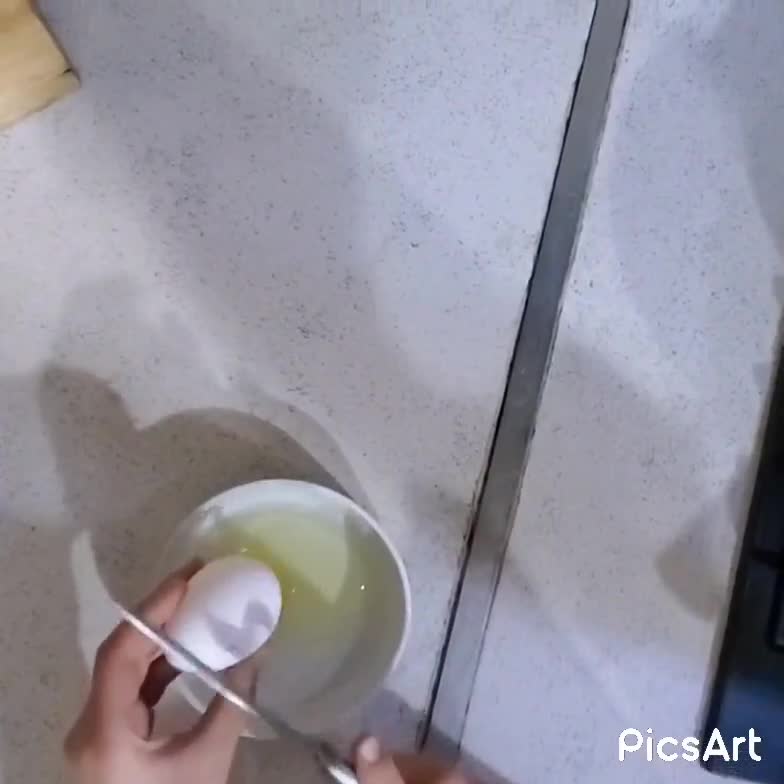 عکس مرحله 2 از دستور املت کالباس