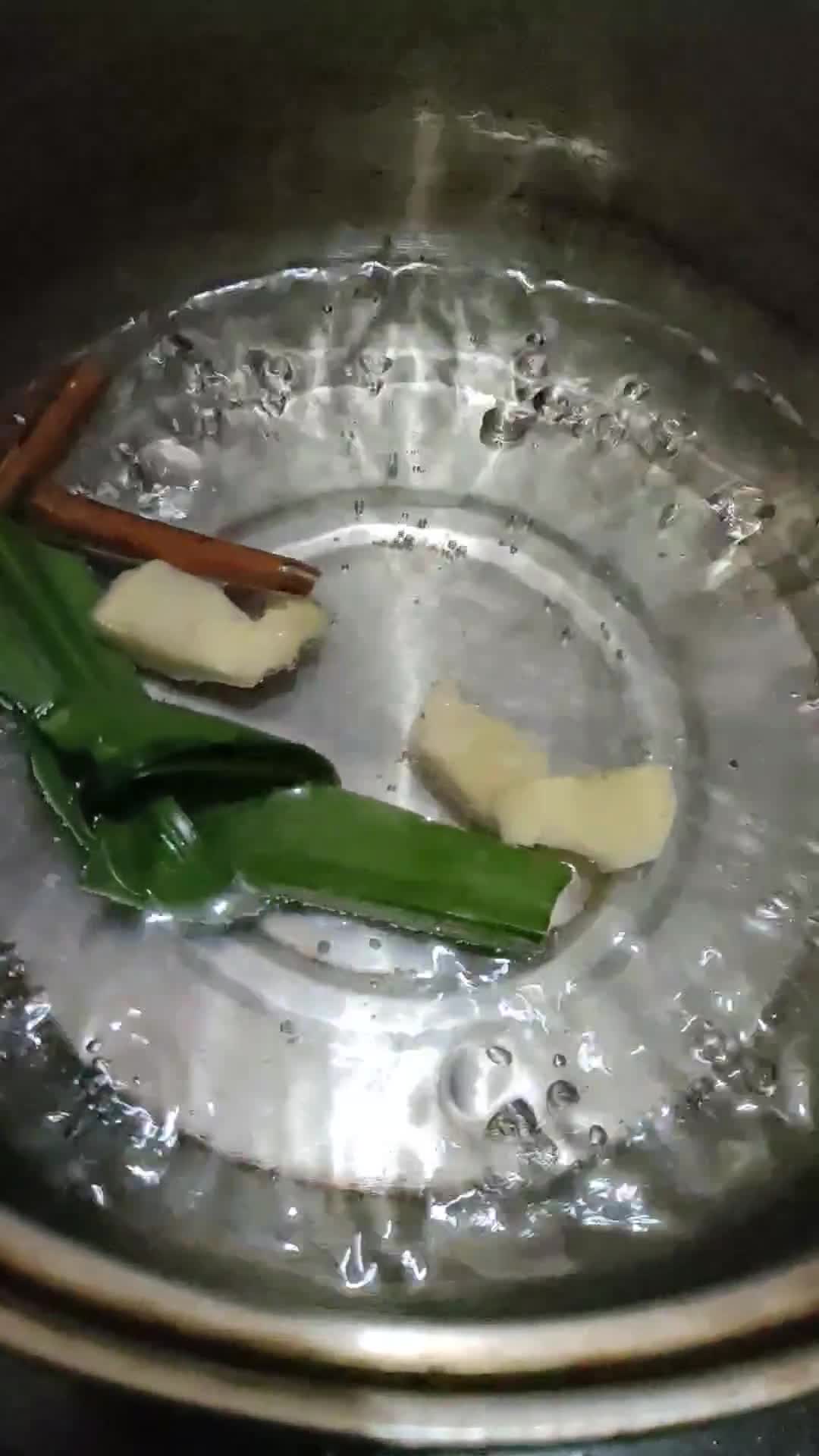 Foto langkah ke 1 dari resep Wedang Semlo.