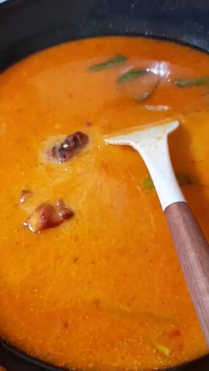 Foto langkah ke 4 dari resep Kare ayam khas jawa timur.