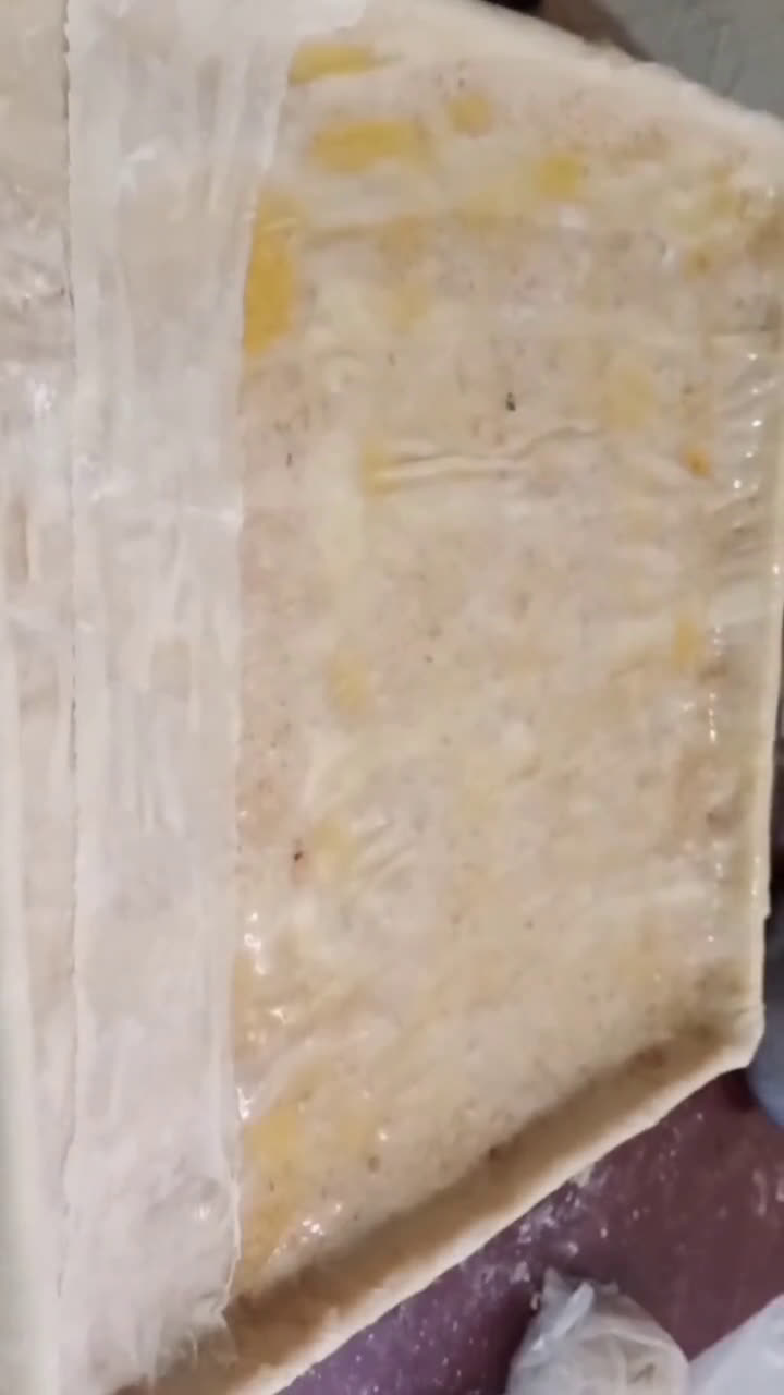 صورة لخطوة 2 من وصفة بقلاوة روايال للعيد 😍