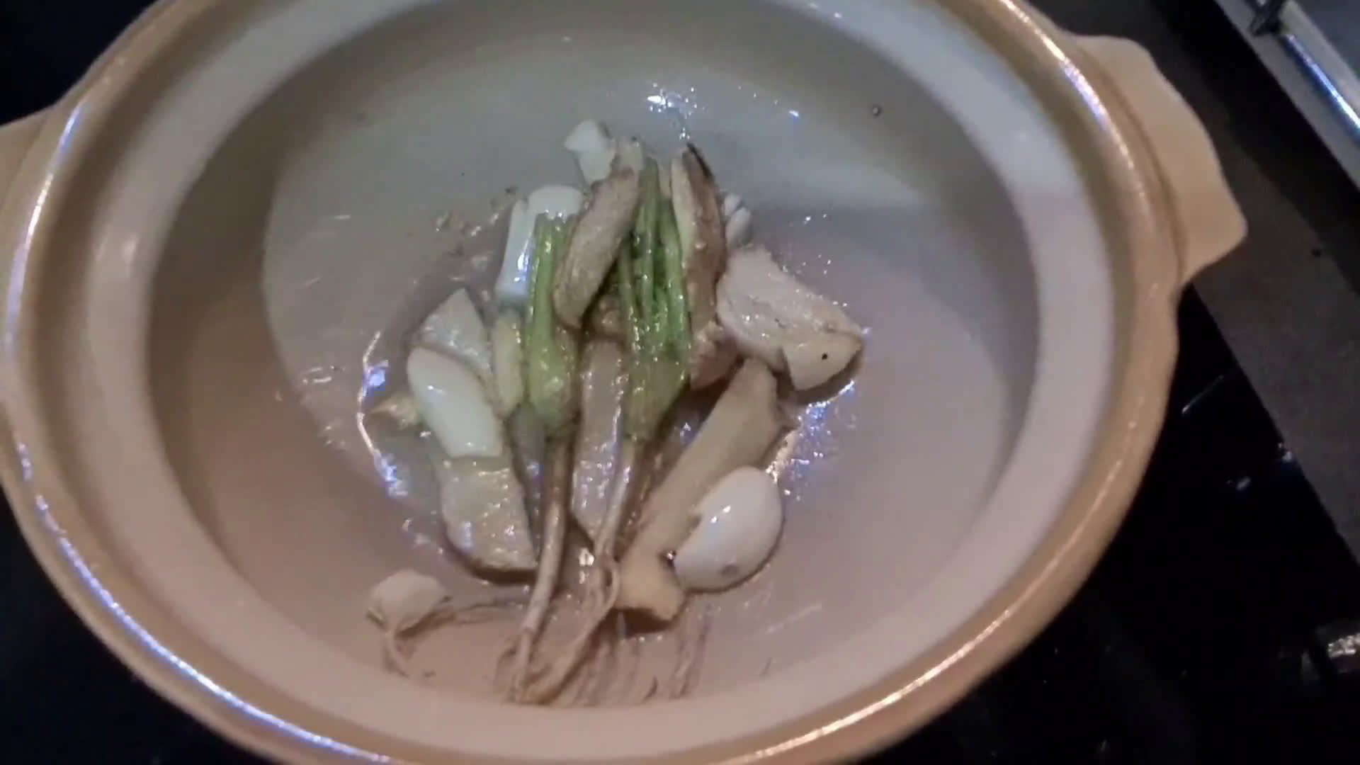 泰式粉絲煲蝦的食譜步驟2照片