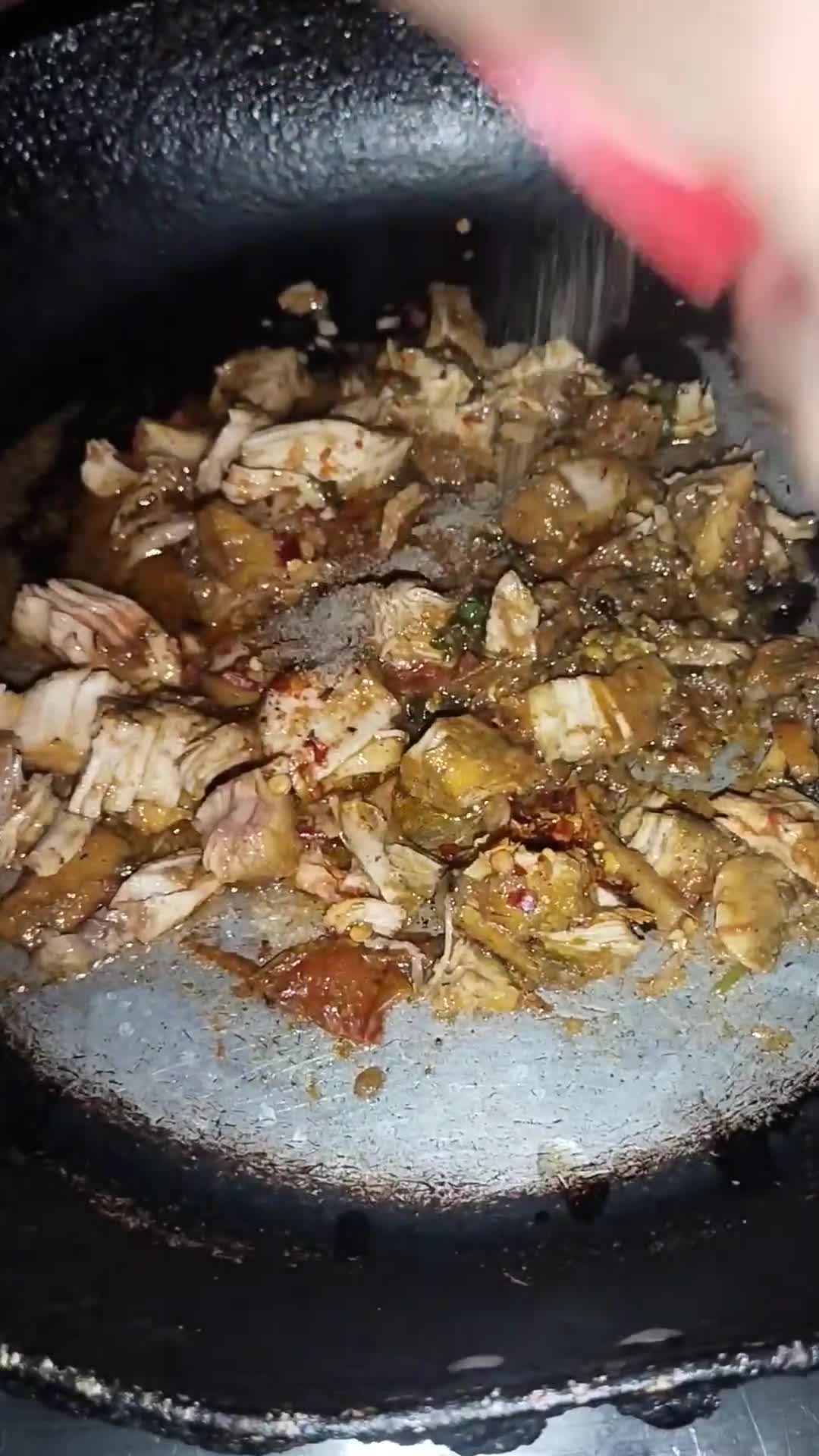 A picture of step 4 of Instant Macaroni with leftover karahi.