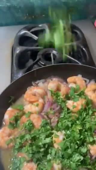 Foto del paso 7 de la receta: Camarones a la Jauregrill