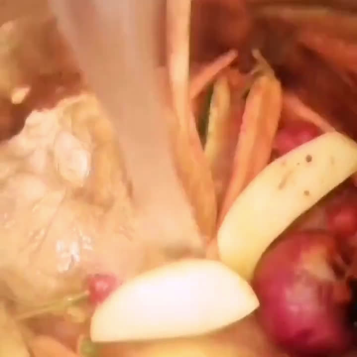 Une image de l'étape 4 de Couscous oranais la vraie recette🥩🍗🥕🌶️🥒🍆.