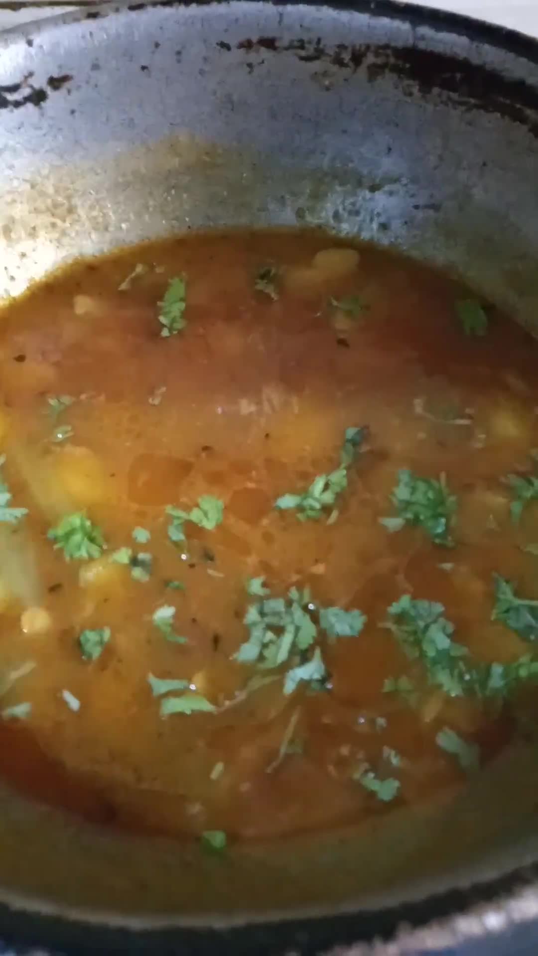 A picture of step 4 of Kachori aur aloo ki tarkari.