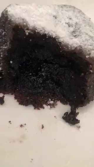 Foto langkah ke 6 dari resep Chocolava (molten chocolate cake).