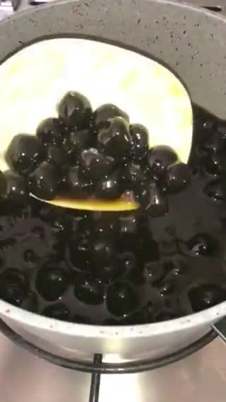 Gambar langkah 4 resipi Black Tapioca Pearl (Boba).