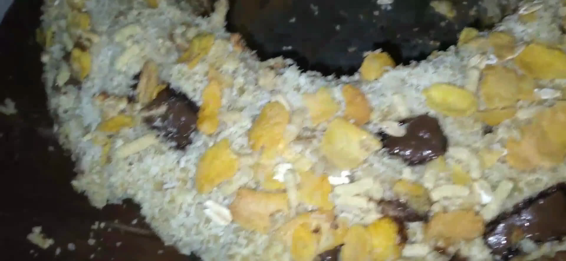Foto del paso 3 de la receta: Budín de harina de coco, banana, avena y cereales!!🍌🍌