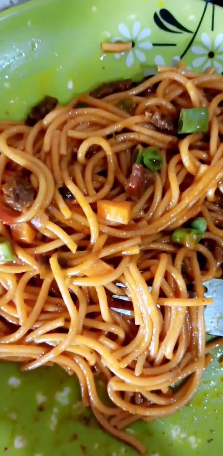 A picture of step 8 of Easy jollof spaghetti.