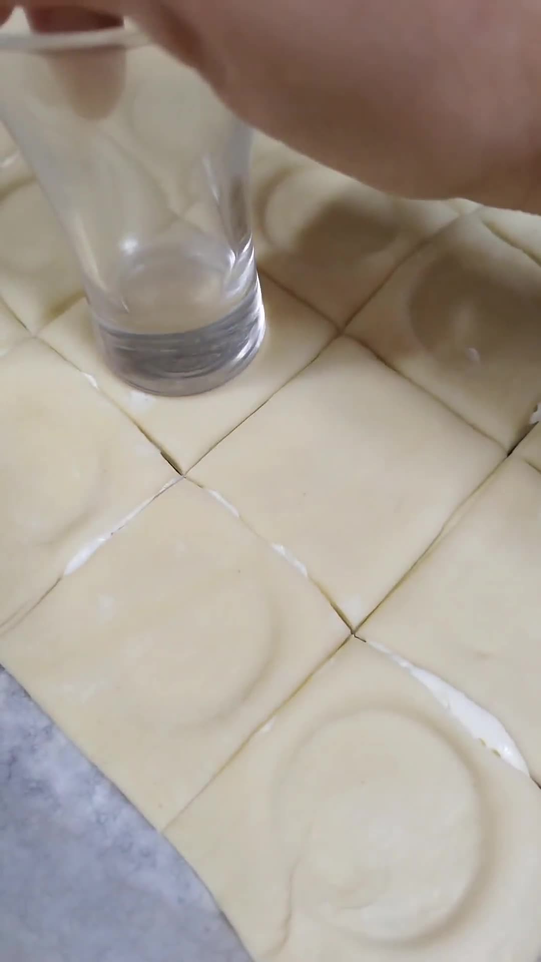Foto del paso 3 de la receta: Mini hojaldres salados