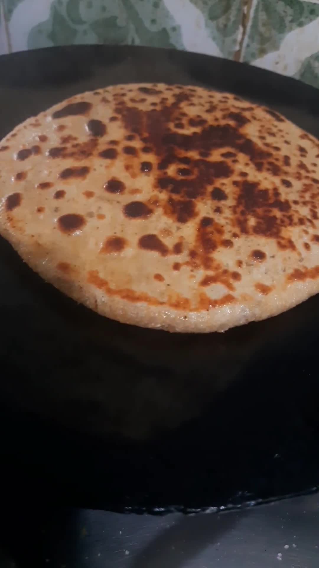 खुरचन के पराठे(khurchan ke parathe recipe in hindi) रेसिपी चरण 4 फोटो