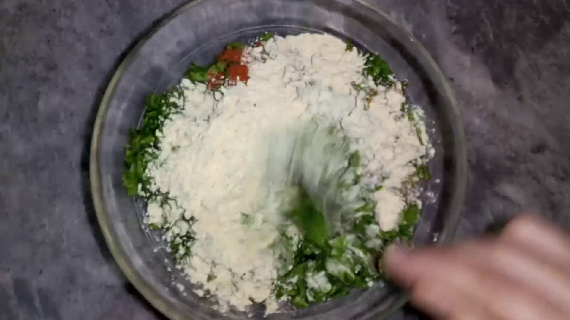 A picture of step 1 of 💚Palak Pakora💚.