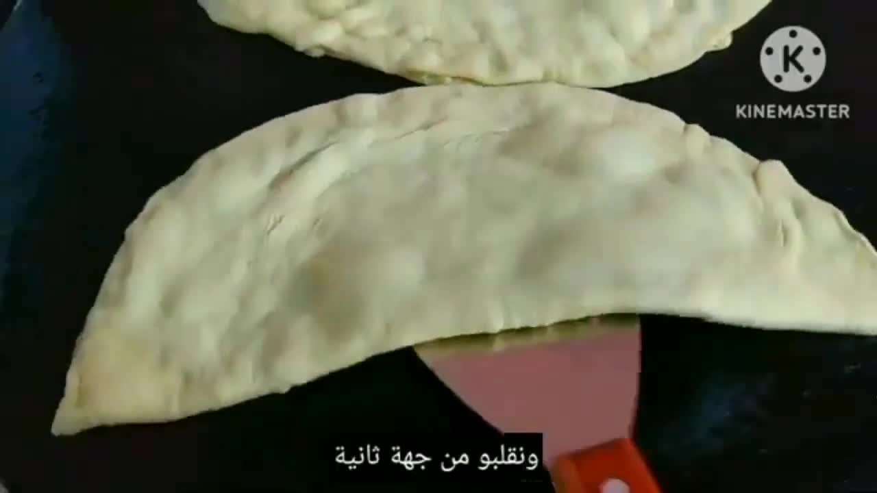 صورة لخطوة 22 من وصفة فطاير غوزلمة تركية محشية بالسبانخ