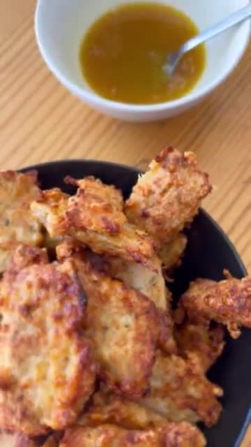 Foto del paso 4 de la receta: Palitos de pollo y queso crujientes