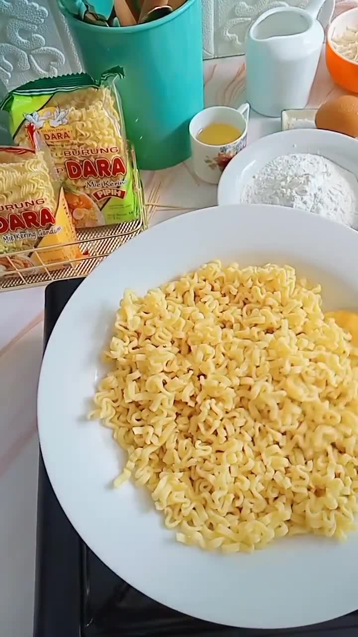 Foto langkah ke 1 dari resep Bongko Mentuk Mie.