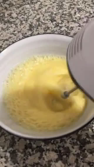 Foto del paso 3 de la receta: Bizcochuelo de chocolate