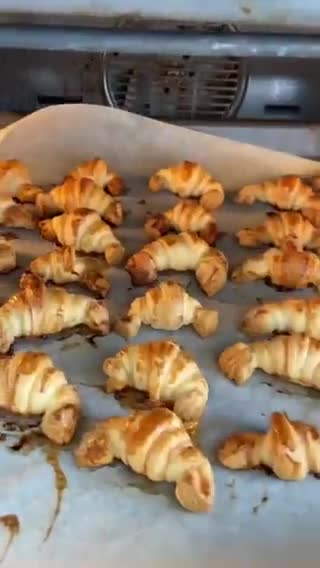 Foto del paso 3 de la receta: 🥐Mini-Croissants🥐