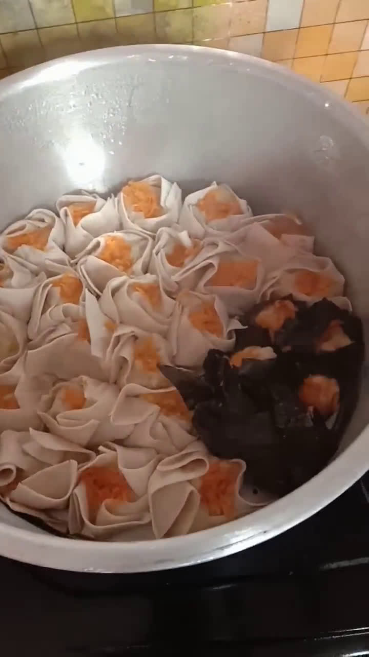 Foto langkah ke 5 dari resep Siomay Ayam Dimsum Ala Ambu.