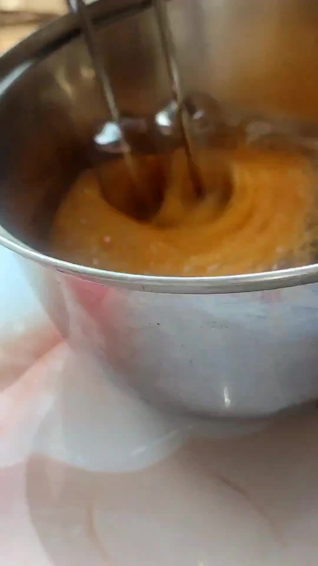 Foto del paso 1 de la receta: Bizcocho de vainilla