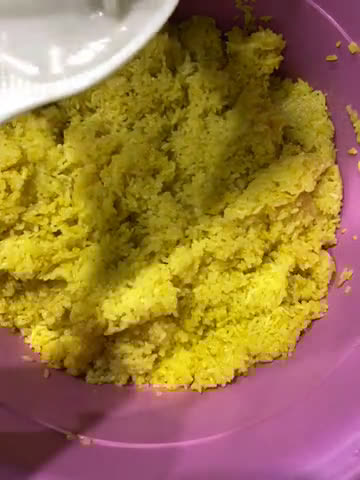Gambar langkah 8 resipi Pulut Kuning (Kukus Arong Santan).