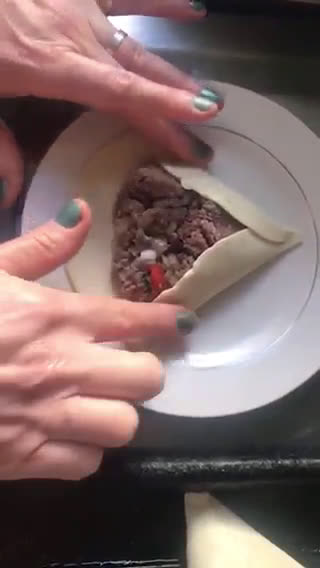 Foto del paso 3 de la receta: Fatay (Empanadas árabes)
