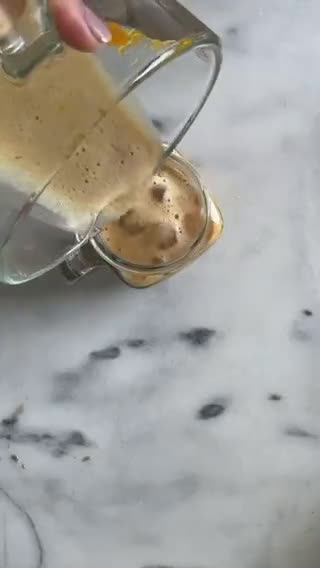 Foto del paso 2 de la receta: Iced pumpkin spice latte - latte de calabaza helado 🎃