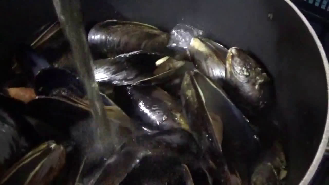 Foto del paso 2 de la receta: Mejillones