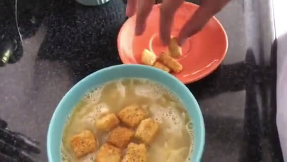 Foto del paso 5 de la receta: Sopa de cebolla