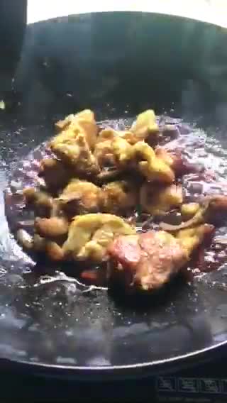 Gambar langkah 4 resipi Ayam Masak Kicap Shimeji.