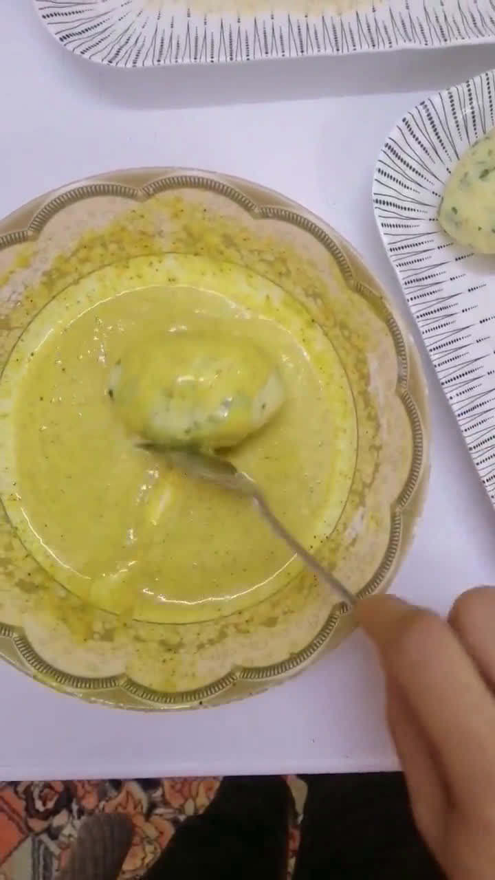 صورة لخطوة 5 من وصفة بيض مغلفه بالبطاطس وصفه لذيذه ورائعه🥚🥔