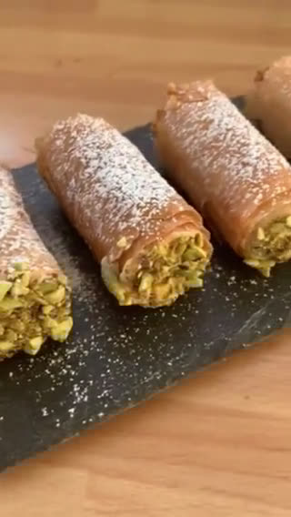 Foto del passaggio 7 della ricetta Cannoli di pasta fillo con crema alle Mandorle