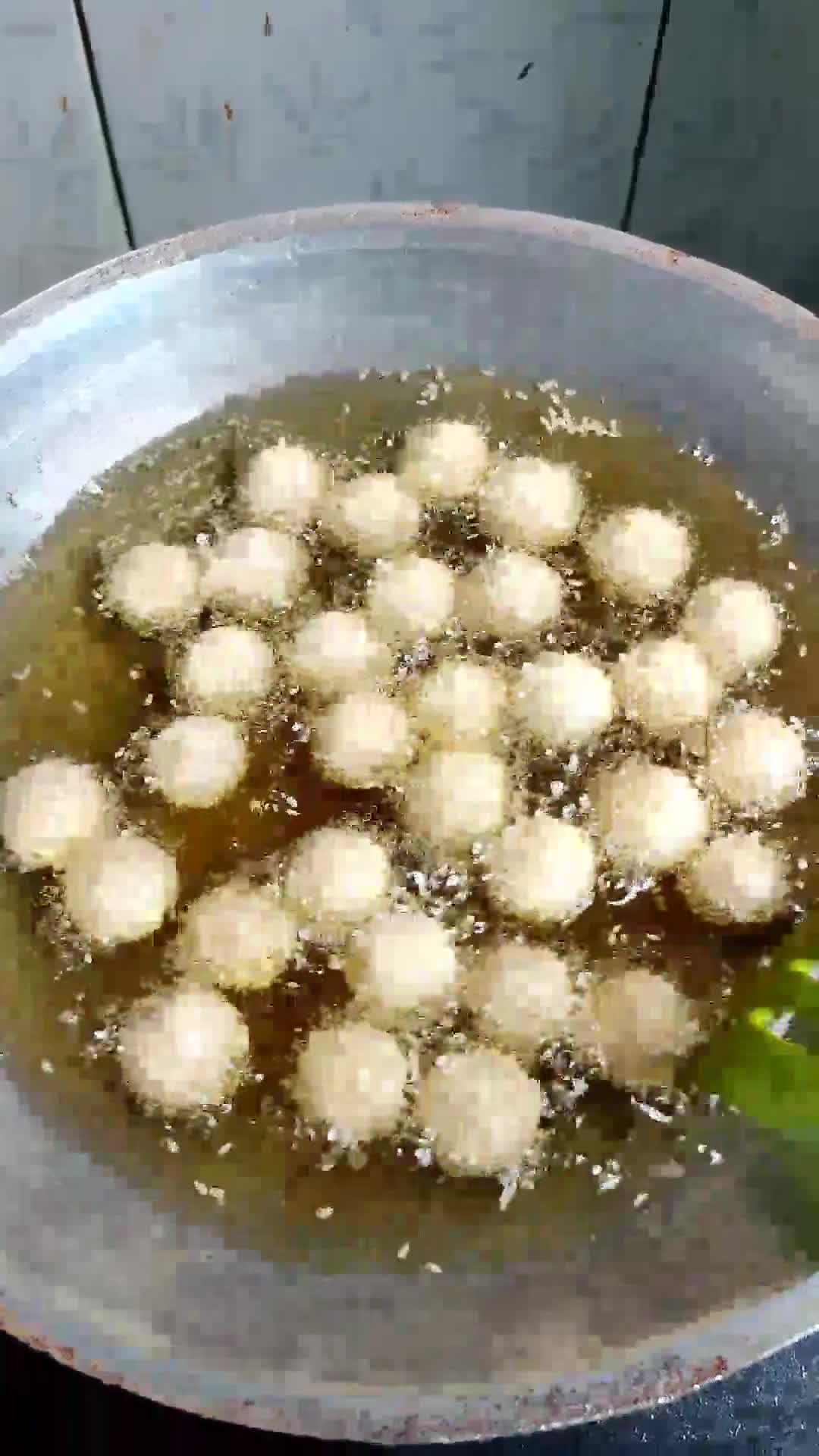 Foto langkah ke 6 dari resep Keciput Wijen.