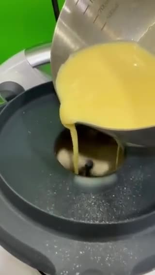 Gambar langkah 5 resipi Butter Marble Cake.