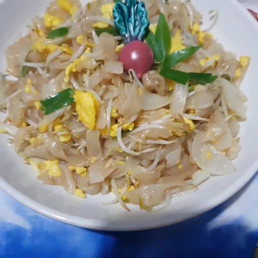 Foto langkah ke 5 dari resep Kwetiaw Tauge.
