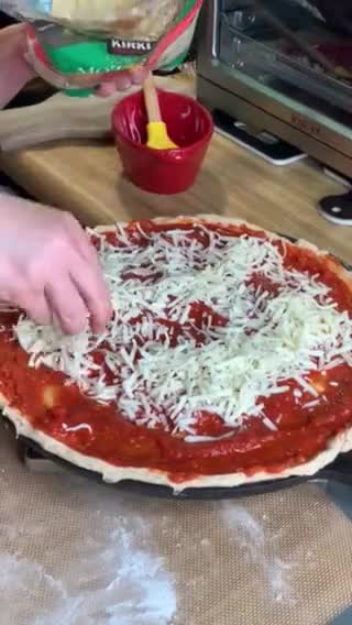 Foto del paso 4 de la receta: Pizza estilo chicago de queso