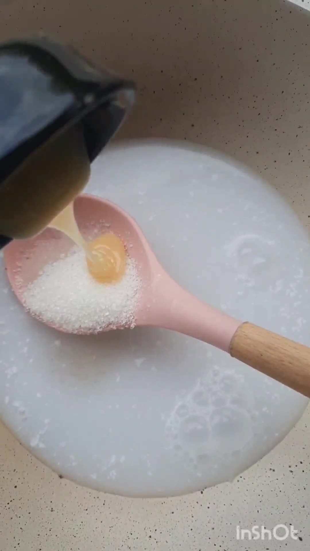 Foto langkah ke 2 dari resep Cheese Mango Sticky Rice Popsicle.