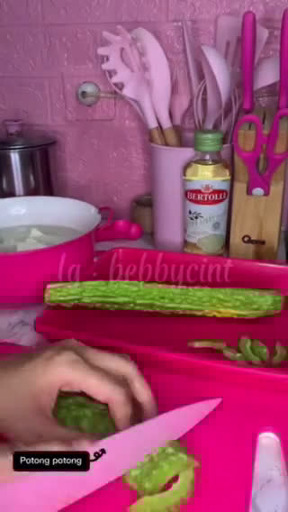 Foto langkah ke 1 dari resep Oseng Pare agar Tidak Pahit.
