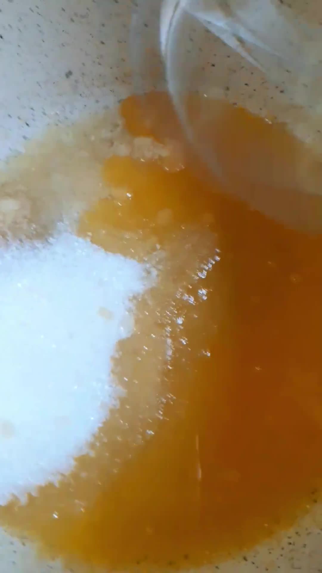 عکس مرحله 5 از دستور دسر سرد موز با ژله توت فرنگی و پرتقال 🍓🍌🍊 Cold banana dessert