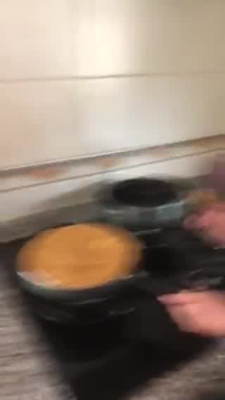 Foto del paso 10 de la receta: Tortilla de patatas con jamón York y queso