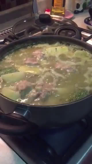 Foto del paso 7 de la receta: Costillita en salsa verde con papas