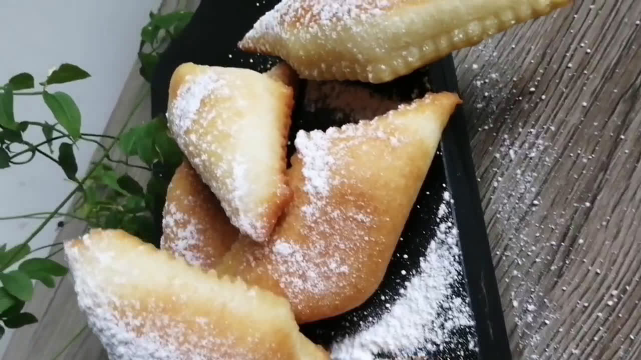 Une image de l'étape 6 de Oreillettes provençales.