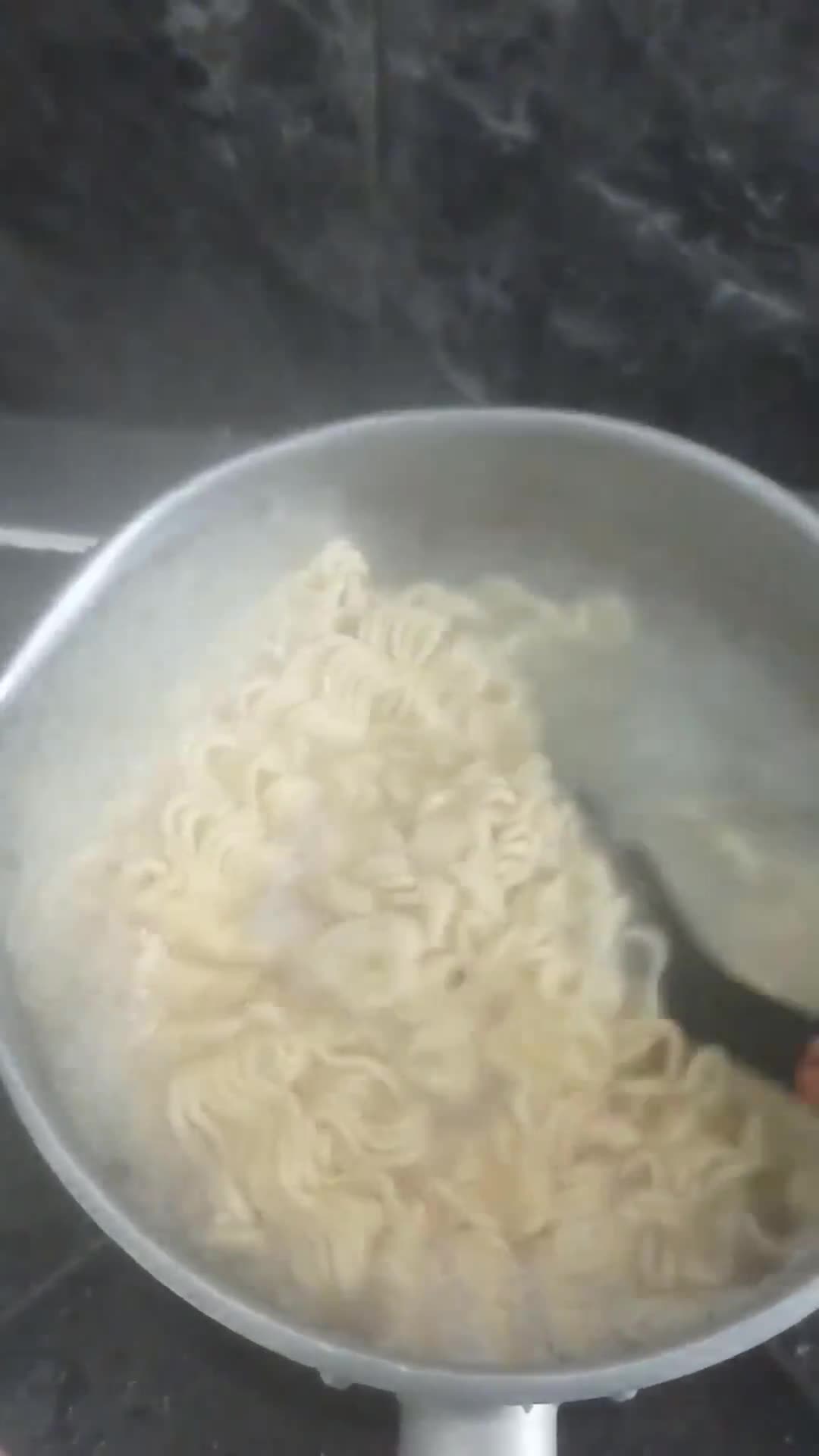 Foto langkah ke 1 dari resep Sotong MiDoMie.