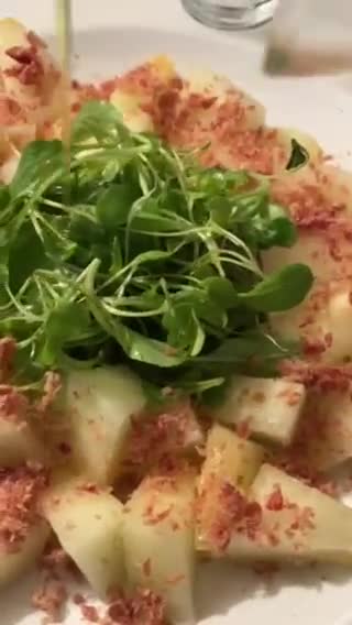 Foto del paso 4 de la receta: Ensalada de melón, con rúcula y jamón
