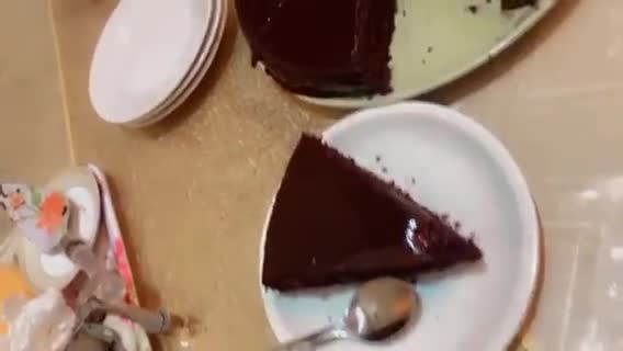 صورة لخطوة 2 من وصفة كيكه شوكولاته من غير بيض