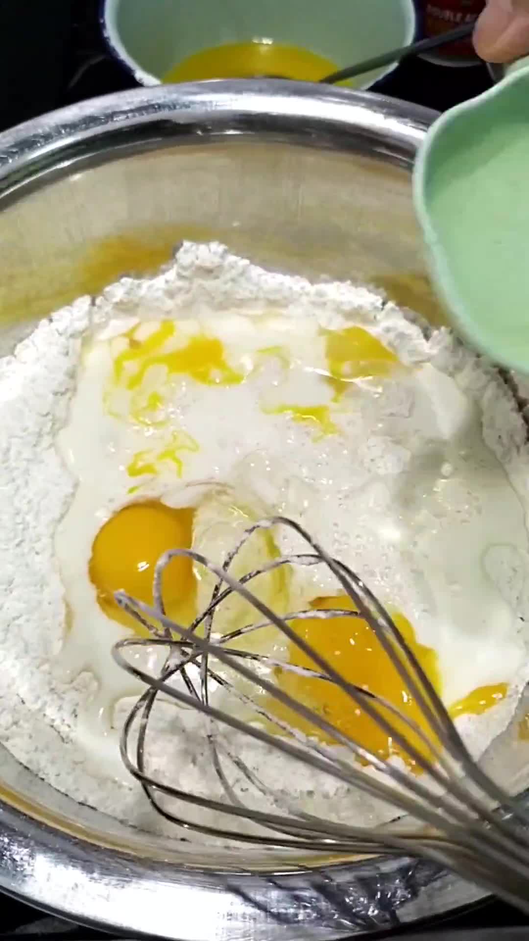 Foto langkah ke 3 dari resep Donat Panggang Vanila ala Farah Quinn.